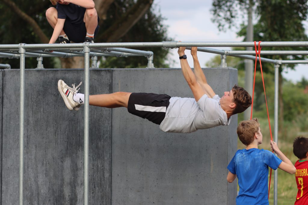 Front lever