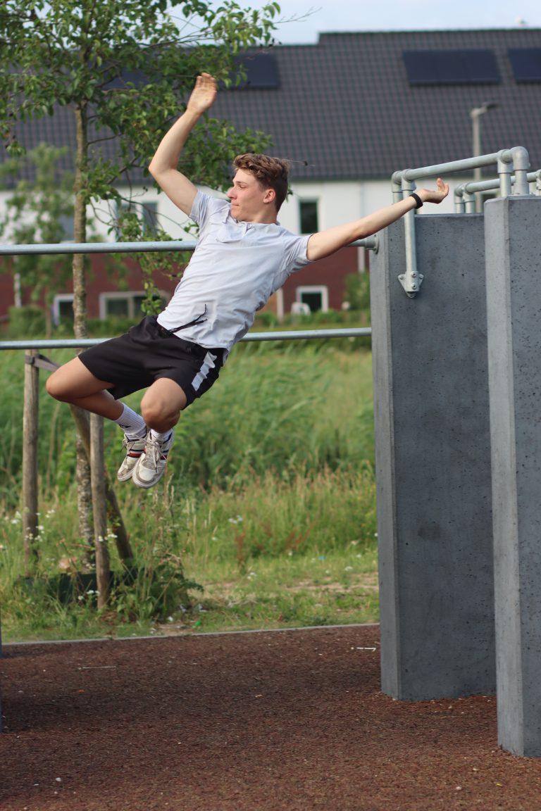 Freerun Swing